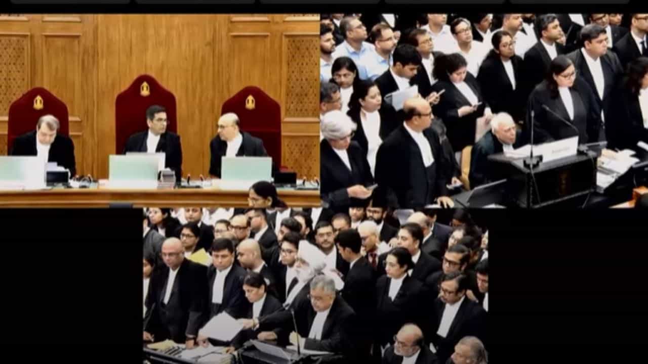 SC On R G Kar: সিলড খামে স্টেটাস রিপোর্ট জমা, শুনানির শুরুতেই বড় বিষয়ের উল্লেখ SC On R G Kar: সিলড খামে স্টেটাস রিপোর্ট জমা, শুনানির শুরুতেই বড় বিষয়ের উল্লেখ