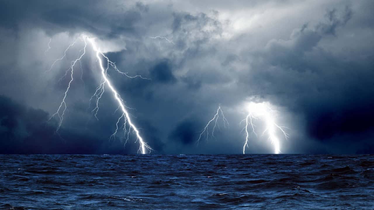 Weather Update: উত্তাল বঙ্গোপসাগর, ঘোঁট পাকাচ্ছে নিম্নচাপ, মৎস্যজীবী জন্য বড় সতর্কবার্তা হাওয়া অফিসের