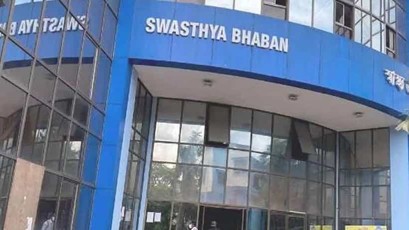 Swasthya Bhaban: আন্দোলনের মাঝেই এবার সিনিয়র চিকিৎসকদের বন্ড নিয়ে প্রশ্ন তুলল স্বাস্থ্য দফতর