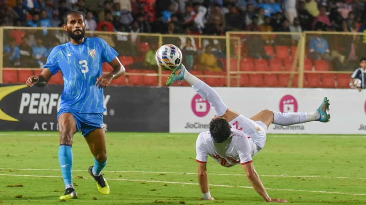 India vs Syria: খেতাব ধরে রাখতে পারল না ভারত, সিরিয়ার কাছে বড় হার India vs Syria: খেতাব ধরে রাখতে পারল না ভারত, সিরিয়ার কাছে বড় হার