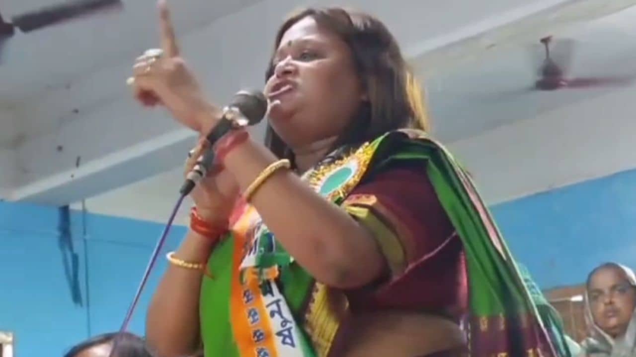 Malda TMC: দিদিকে কুকথা বললে মহিলারা কোমরে কাপড় বাঁধুন তারপর..., কী করতে হবে বুঝিয়ে দিলেন TMC নেত্রী