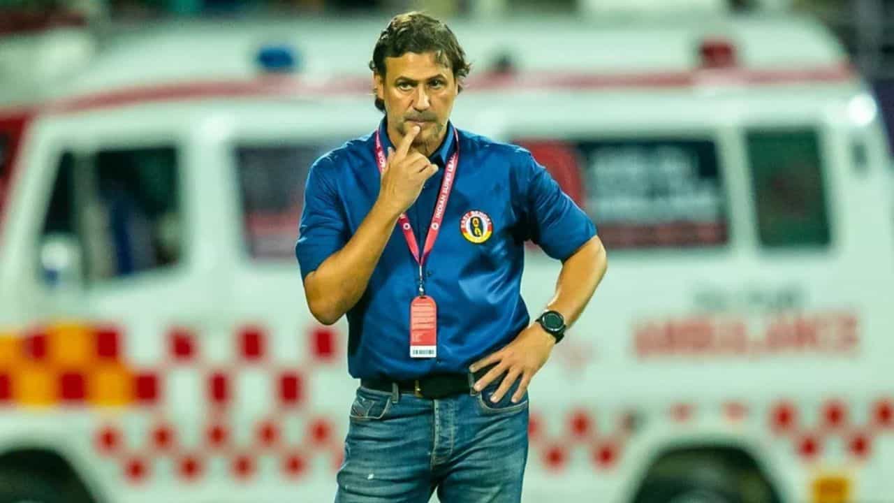 East Bengal: কার্লেস কুয়াদ্রাতের উত্তরসূরি কে? ইস্টবেঙ্গল যা বলছে... East Bengal: কার্লেস কুয়াদ্রাতের উত্তরসূরি কে? ইস্টবেঙ্গল যা বলছে...