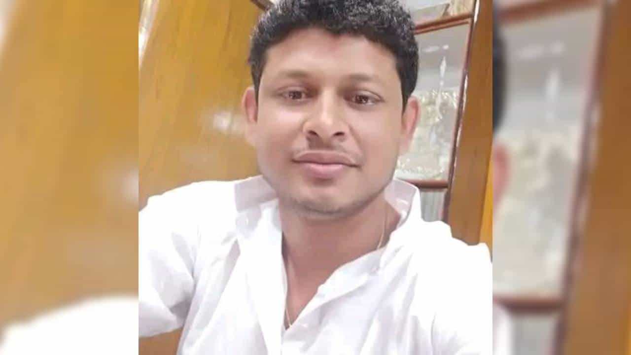 Trinamool Councillor: ‘তোলাবাজি-অপহরণ-আর্থিক প্রতারণা’, বৃহস্পতির রাতে CID-র হাতে গ্রেফতার বারাসত পুরসভার কাউন্সিলর Trinamool Councillor: ‘তোলাবাজি-অপহরণ-আর্থিক প্রতারণা’, বৃহস্পতির রাতে CID-র হাতে গ্রেফতার বারাসত পুরসভার কাউন্সিলর