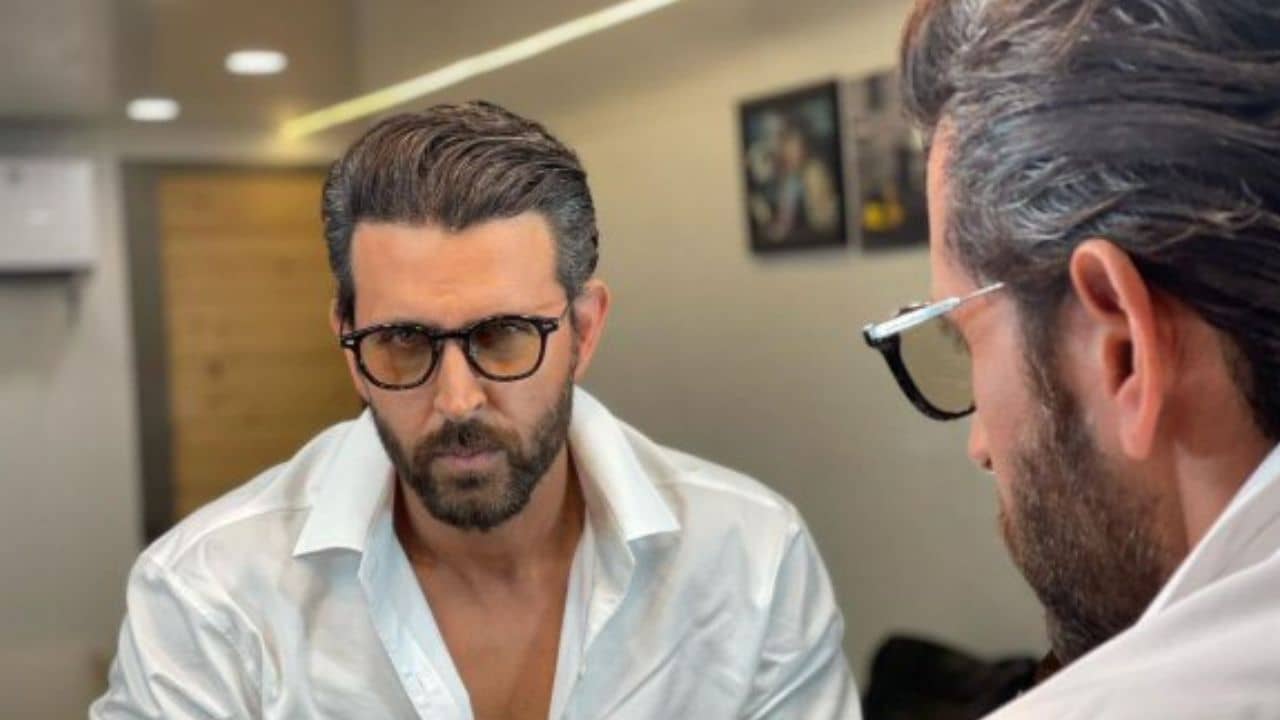 Hrithik Fitness: সামনেই পুজো, ৫০-এও থাকতে হয়ে উঠতে চান হ্যান্ডসম? রইল হৃত্বিকের সিক্রেট