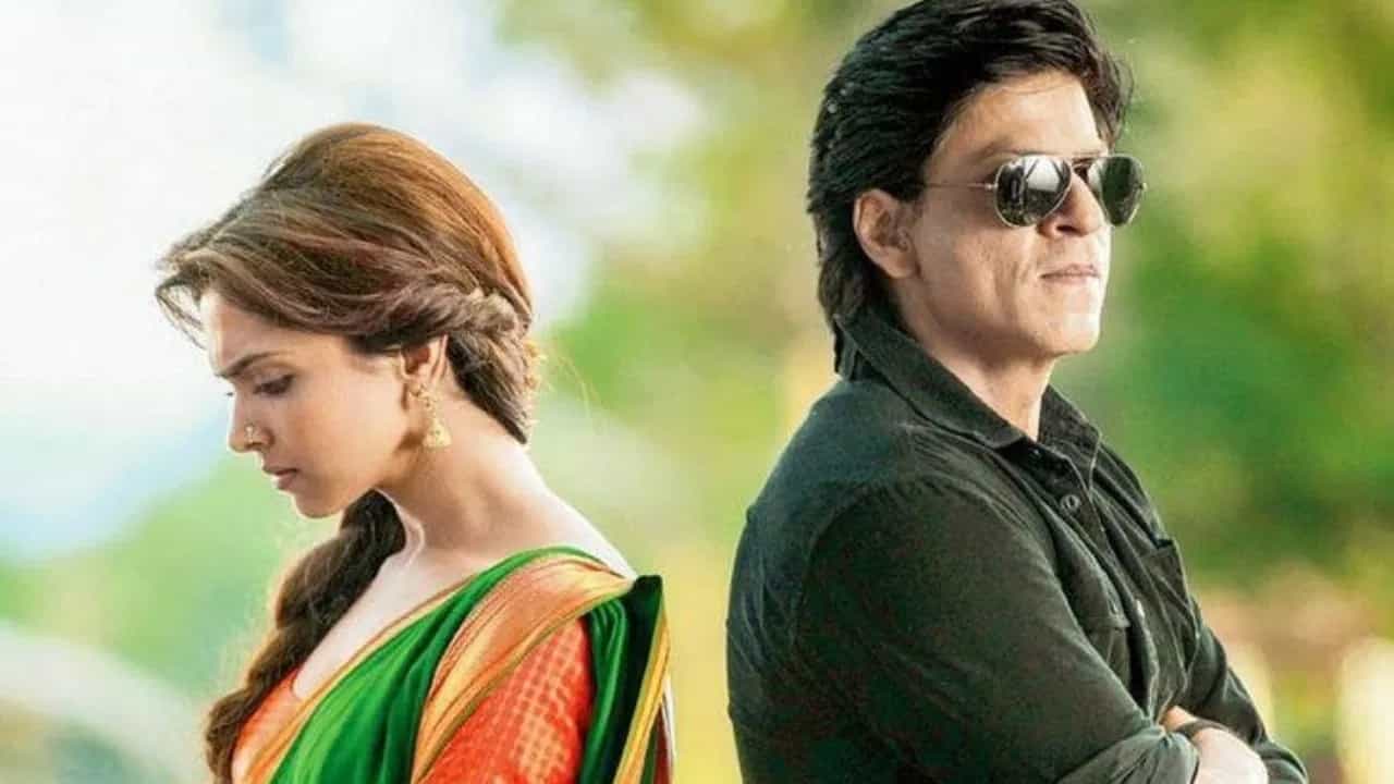 Shahrukh-Deepika: কনভয় ছুটিয়ে হাসপাতালে দীপিকার কাছে শাহরুখ, হঠাৎ কী হল! Shahrukh-Deepika: কনভয় ছুটিয়ে হাসপাতালে দীপিকার কাছে শাহরুখ, হঠাৎ কী হল!