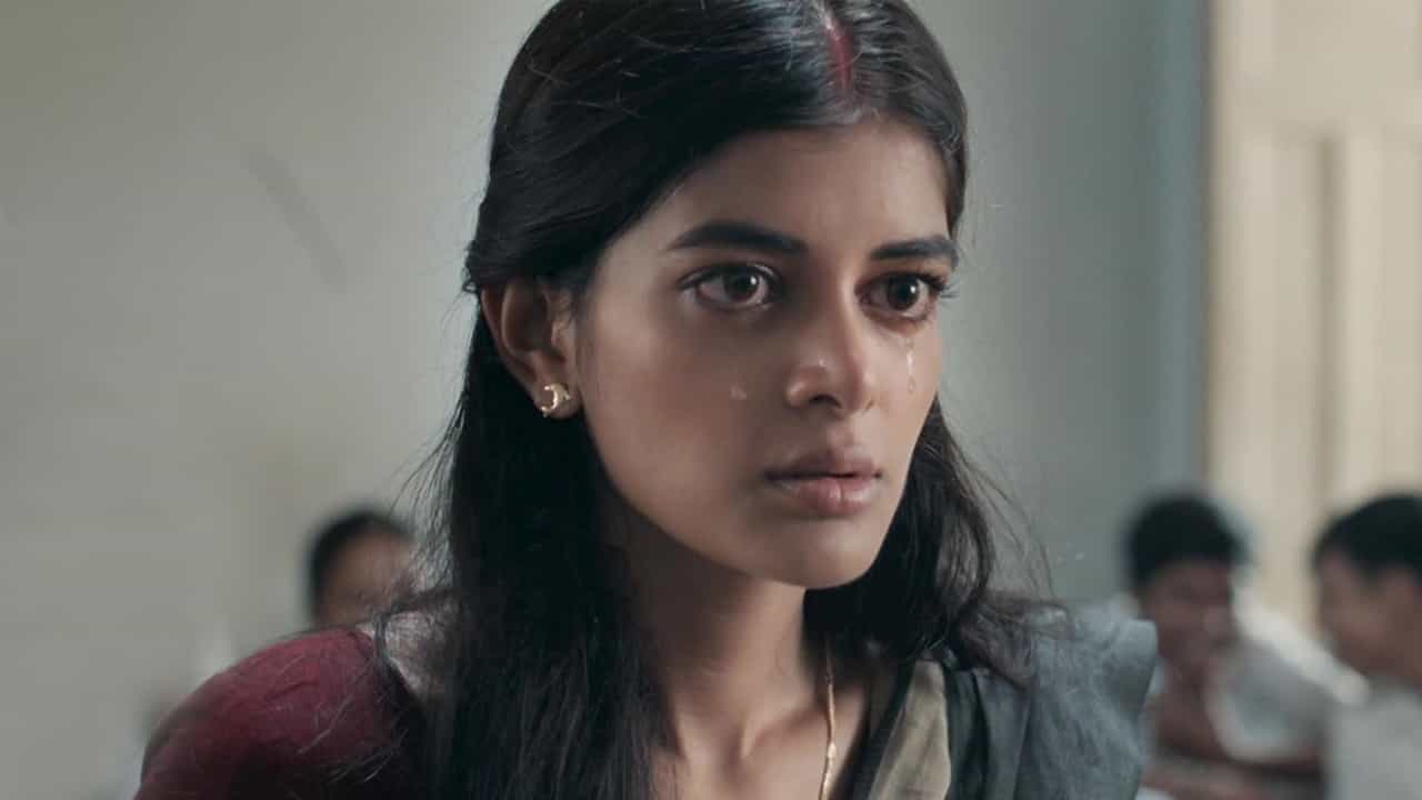 বড়সড় দুর্ঘটনার মুখে মধুমিতা, দুমড়ে গেল গাড়ি! দুর্ঘটনার ভিডিয়ো দেখলে শিউরে উঠবেন বড়সড় দুর্ঘটনার মুখে মধুমিতা, দুমড়ে গেল গাড়ি! দুর্ঘটনার ভিডিয়ো দেখলে শিউরে উঠবেন