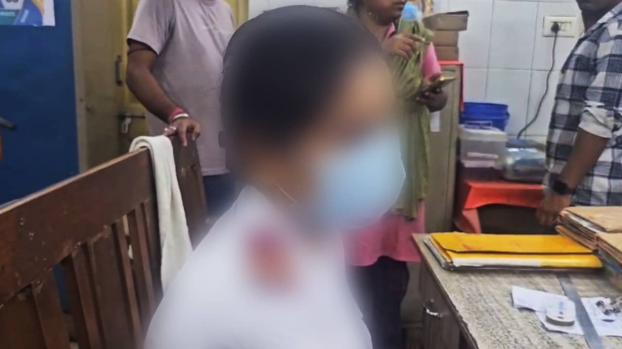 Ilambazar Hospital: হাতে চ্যানেল করতে যাওয়ার সময় নার্সের প্রাইভেট পার্টে হাত, গ্রেফতার রোগী