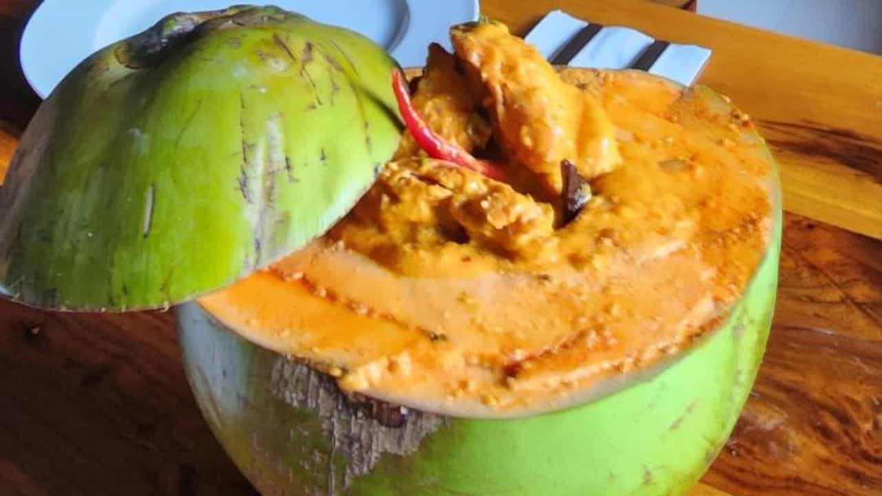 Chicken Recipe: চিংড়িতে অ্যালার্জি? মুরগি দিতে বানাতে পারেন এই লা-জবাব রেসিপি Chicken Recipe: চিংড়িতে অ্যালার্জি? মুরগি দিতে বানাতে পারেন এই লা-জবাব রেসিপি
