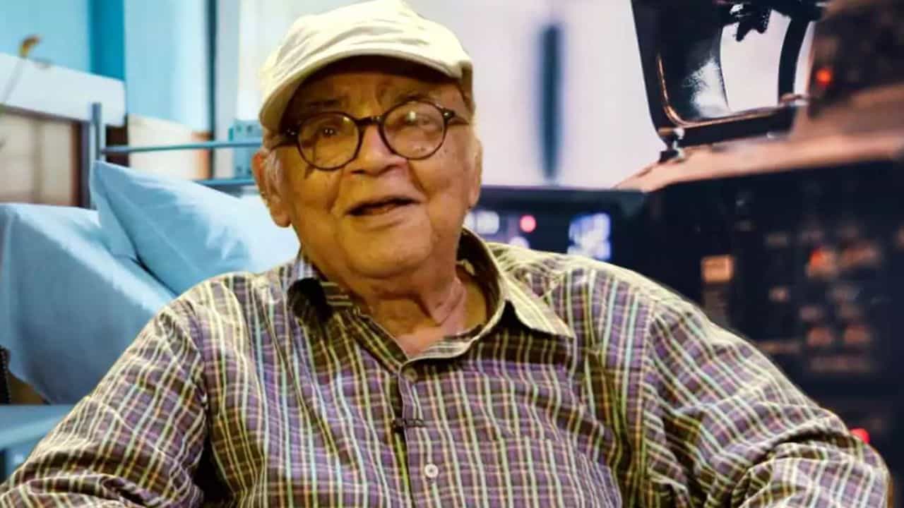 'বাঞ্ছারাম উঠে বসেছে, কাগজ পড়ছে...', স্বস্তির খবর শোনালেন কে? 'বাঞ্ছারাম উঠে বসেছে, কাগজ পড়ছে...', স্বস্তির খবর শোনালেন কে?