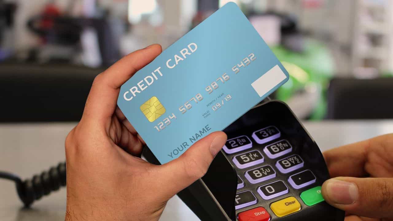 GST: ২০০০ টাকার লেনদেন করলেও দিতে হবে ১৮ শতাংশ GST? বড় সিদ্ধান্ত আজ GST: ২০০০ টাকার লেনদেন করলেও দিতে হবে ১৮ শতাংশ GST? বড় সিদ্ধান্ত আজ