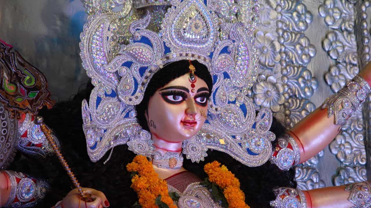 Bangladesh Durga Puja: পুজো হলেও বাজানো যাবে না ঢাক-ঢোল! বাংলাদেশে দুর্গাপুজো নিয়ে জারি ফতোয়া Bangladesh Durga Puja: পুজো হলেও বাজানো যাবে না ঢাক-ঢোল! বাংলাদেশে দুর্গাপুজো নিয়ে জারি ফতোয়া