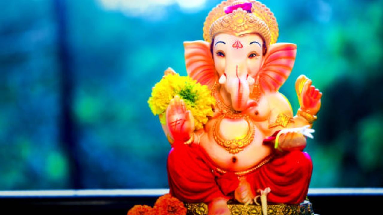 Ganesh Chaturthi 2024: গণপতি বাপ্পার পুজোয় এই ৫ ভুল ভুলেও করবেন না, জীবনে নেমে আসবে চরম বিপদ Ganesh Chaturthi 2024: গণপতি বাপ্পার পুজোয় এই ৫ ভুল ভুলেও করবেন না, জীবনে নেমে আসবে চরম বিপদ