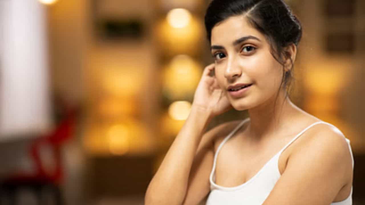 Anti Aging Foods: ৪ খাবার খেলেই টানটান থাকবে ত্বক, ছুঁতে পারবে না বয়স Anti Aging Foods: ৪ খাবার খেলেই টানটান থাকবে ত্বক, ছুঁতে পারবে না বয়স