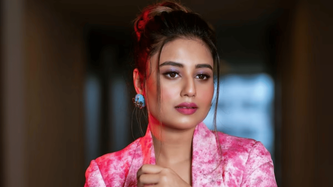 পুজোর আগেই সুখবর! সিরিয়ালে ফিরছেন স্বস্তিকা দত্ত? পুজোর আগেই সুখবর! সিরিয়ালে ফিরছেন স্বস্তিকা দত্ত?