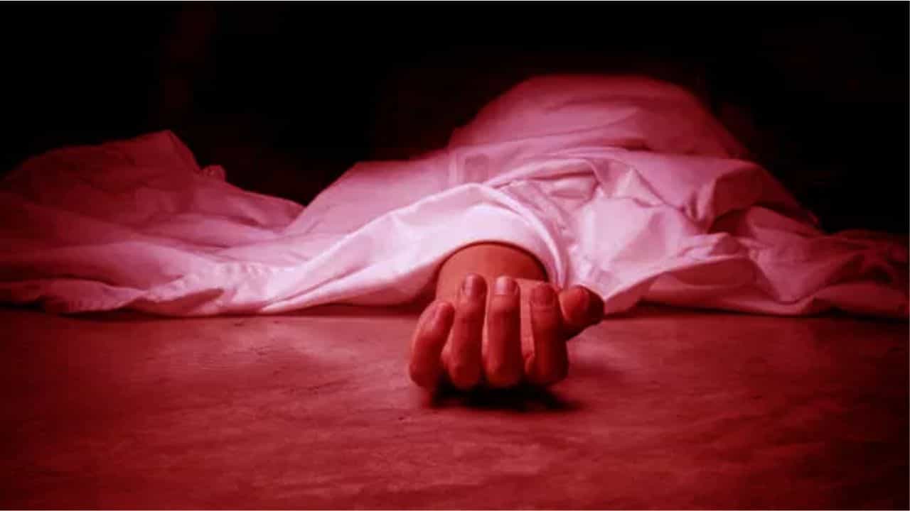 Murder: সামান্য কথা কাটাকাটি, ভগ্নিপতিকে কোপ শ্যালকের Murder: সামান্য কথা কাটাকাটি, ভগ্নিপতিকে কোপ শ্যালকের