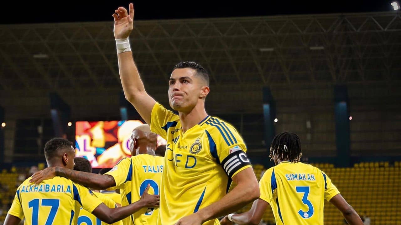 AFC-Mohun Bagan: মোহনবাগানকে শাস্তি, রোনাল্ডোর ক্লাবের জন্য আলাদা নিয়ম!