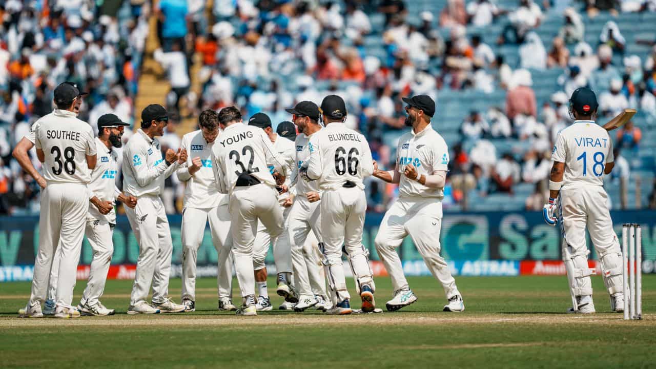 IND vs NZ: গম্ভীর জমানায় স্বর্ণযুগের অবসান! ১২ বছর পর দেশে টেস্ট সিরিজ হার ভারতের IND vs NZ: গম্ভীর জমানায় স্বর্ণযুগের অবসান! ১২ বছর পর দেশে টেস্ট সিরিজ হার ভারতের