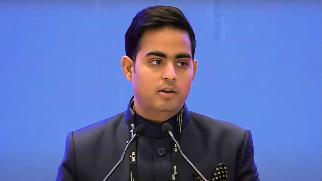 Akash Ambani: ৬জি পরিষেবায় বিশ্ব শাসন করবে ভারত: আকাশ অম্বানি