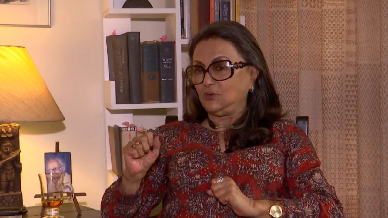 Aparna Sen: 'সরকার বদল তো দরকার', অকপট অপর্ণা সেন Aparna Sen: 'সরকার বদল তো দরকার', অকপট অপর্ণা সেন