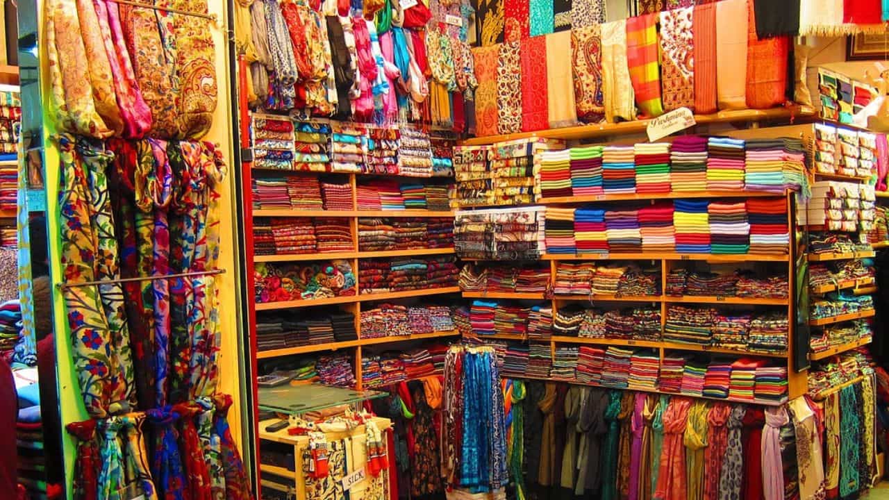 Indian Apparel Export: বাংলাদেশের সাড়ে সাতি! ভারতের পকেটে আসবে কোটি কোটি টাকা Indian Apparel Export: বাংলাদেশের সাড়ে সাতি! ভারতের পকেটে আসবে কোটি কোটি টাকা