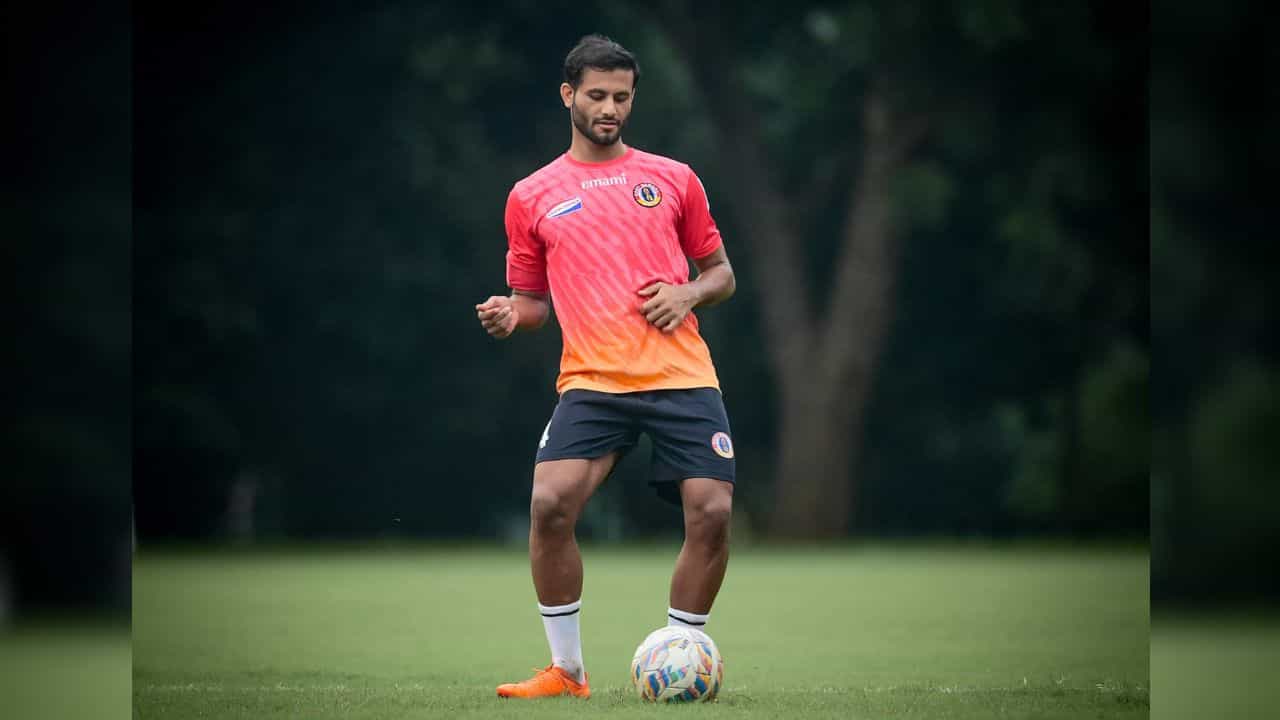 Anwar Ali: মামলা স্থগিত, বড় ম্যাচে আনোয়ারকে পাচ্ছে ইস্টবেঙ্গল Anwar Ali: মামলা স্থগিত, বড় ম্যাচে আনোয়ারকে পাচ্ছে ইস্টবেঙ্গল
