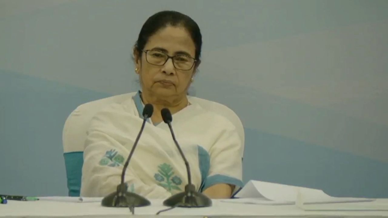 Mamata Banerjee: 'বাংলায় যাঁরা থাকবেন...', অবাঙালি ভোট নিয়ে কি চিন্তায় মমতা?