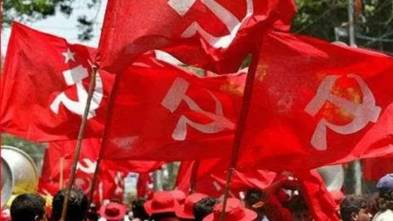 CPIM Hiring: ৫ দিনেই ১০০০! সিপিএম চাকরি দেবে বলতেই ‘বিপুল’ সাড়া CPIM Hiring: ৫ দিনেই ১০০০! সিপিএম চাকরি দেবে বলতেই ‘বিপুল’ সাড়া