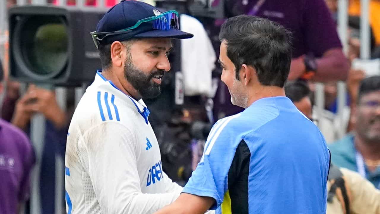 Rohit Sharma-Gautam Gambhir: 'কমফোর্ট জোন থেকে বেরিয়েই সাফল্য', গম্ভীর-রোহিতের ইউএসপি বোঝালেন কার্তিক Rohit Sharma-Gautam Gambhir: 'কমফোর্ট জোন থেকে বেরিয়েই সাফল্য', গম্ভীর-রোহিতের ইউএসপি বোঝালেন কার্তিক