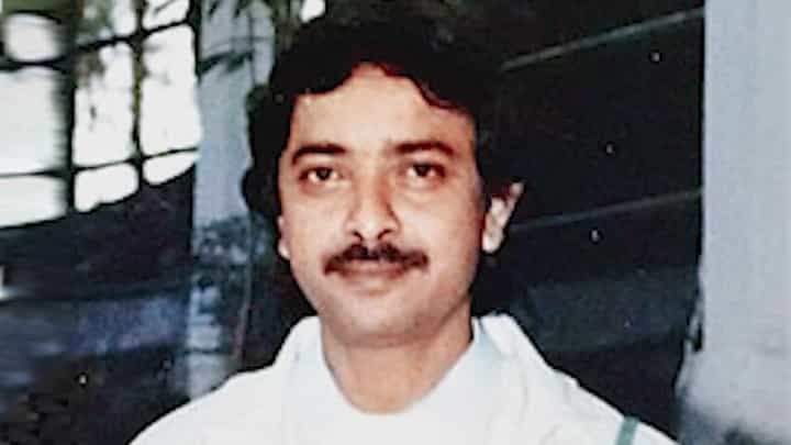 Dr. Chandan Sen: চিকিৎসকদের মিছিল থেকেই ফিরে এল ডঃ চন্দন সেনের নাম, কে তিনি? Dr. Chandan Sen: চিকিৎসকদের মিছিল থেকেই ফিরে এল ডঃ চন্দন সেনের নাম, কে তিনি?