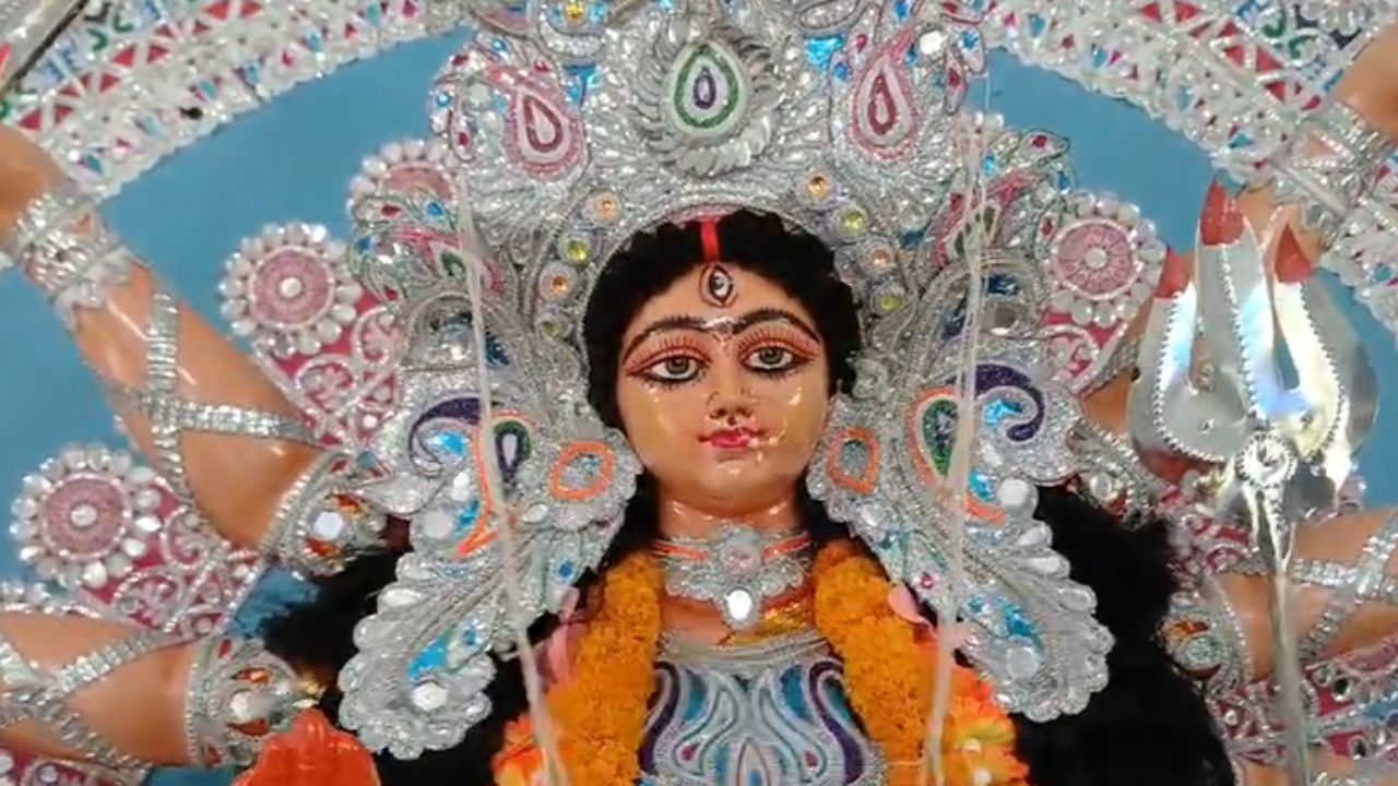 Burnpur Durgapuja: বোধনেই বিসর্জন দেবীর, আগমনীতেই বাজল বিষাদের সুর