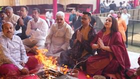 দুর্গা আরাধনায় টিভি৯ নেটওয়ার্কের এমডি ও সিইও বরুণ দাস