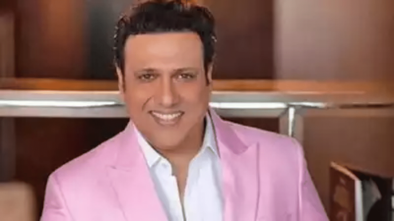 গোবিন্দা নয়, জানেন বলিপাড়ার নায়িকাদেরও আছে লাইসেন্সড বন্দুক? গোবিন্দা নয়, জানেন বলিপাড়ার নায়িকাদেরও আছে লাইসেন্সড বন্দুক?
