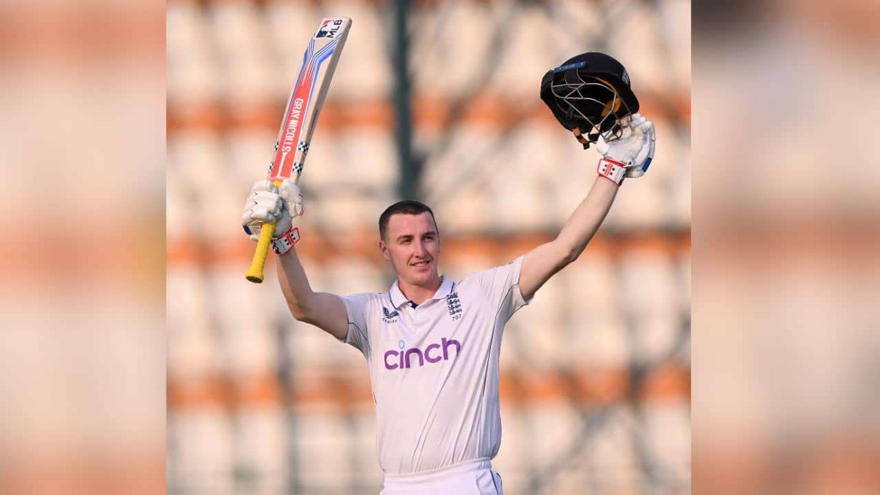 Harry Brook: চারে চার! পাকিস্তানের পিচে যেন পায়ে প্যাডেল লাগিয়ে খেললেন হ্যারি ব্রুক