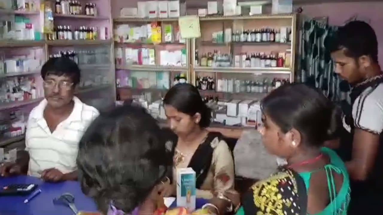 Hooghly: প্রেশার মাপার নাম করে এসেছিল ওরা, তারপরই...