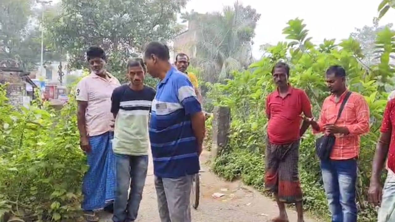 Howrah: জগৎবল্লভপুরে মাঝ রাস্তায় ঘটল অঘটন, এখন মাথা চাপড়াচ্ছেন দিলীপ