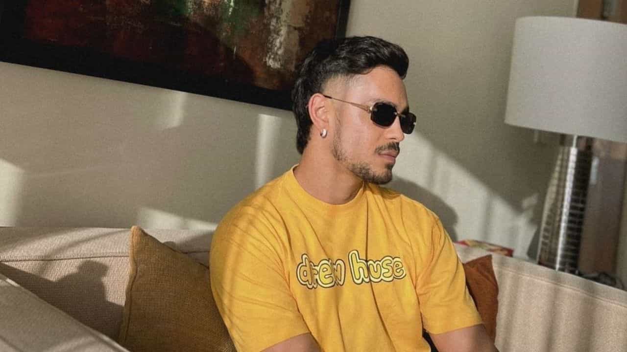 Ishan Kishan: ঈশান কোণে আলো! মা-ঠাকুমার স্নেহের চুম্বনে সুদিনের প্রার্থনা Ishan Kishan: ঈশান কোণে আলো! মা-ঠাকুমার স্নেহের চুম্বনে সুদিনের প্রার্থনা