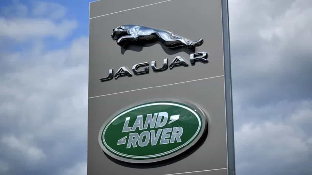 Jaguar Land Rover retail sales: বাজার কাঁপাচ্ছে জাগুয়ার ল্যান্ড রোভার, চমকে দেবে বিক্রি বৃদ্ধির হার Jaguar Land Rover retail sales: বাজার কাঁপাচ্ছে জাগুয়ার ল্যান্ড রোভার, চমকে দেবে বিক্রি বৃদ্ধির হার