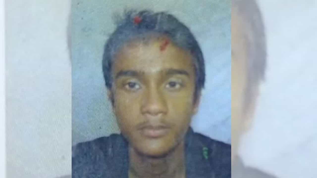 Deadbody Recover: উদ্ধার ইঞ্জিনিয়ারিং পড়ুয়ার ঝুলন্ত দেহ, চাঞ্চল্য জলপাইগুড়িতে Deadbody Recover: উদ্ধার ইঞ্জিনিয়ারিং পড়ুয়ার ঝুলন্ত দেহ, চাঞ্চল্য জলপাইগুড়িতে