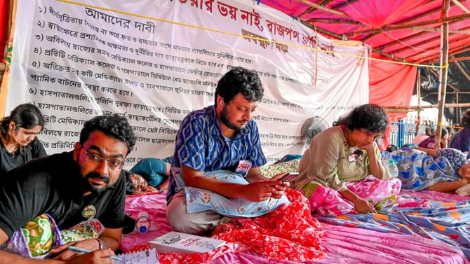 ডাক্তারদের কর্মবিরতির জেরে দিন পিছু বাড়তি খরচ কত? সরকার দিল বড় তথ্য