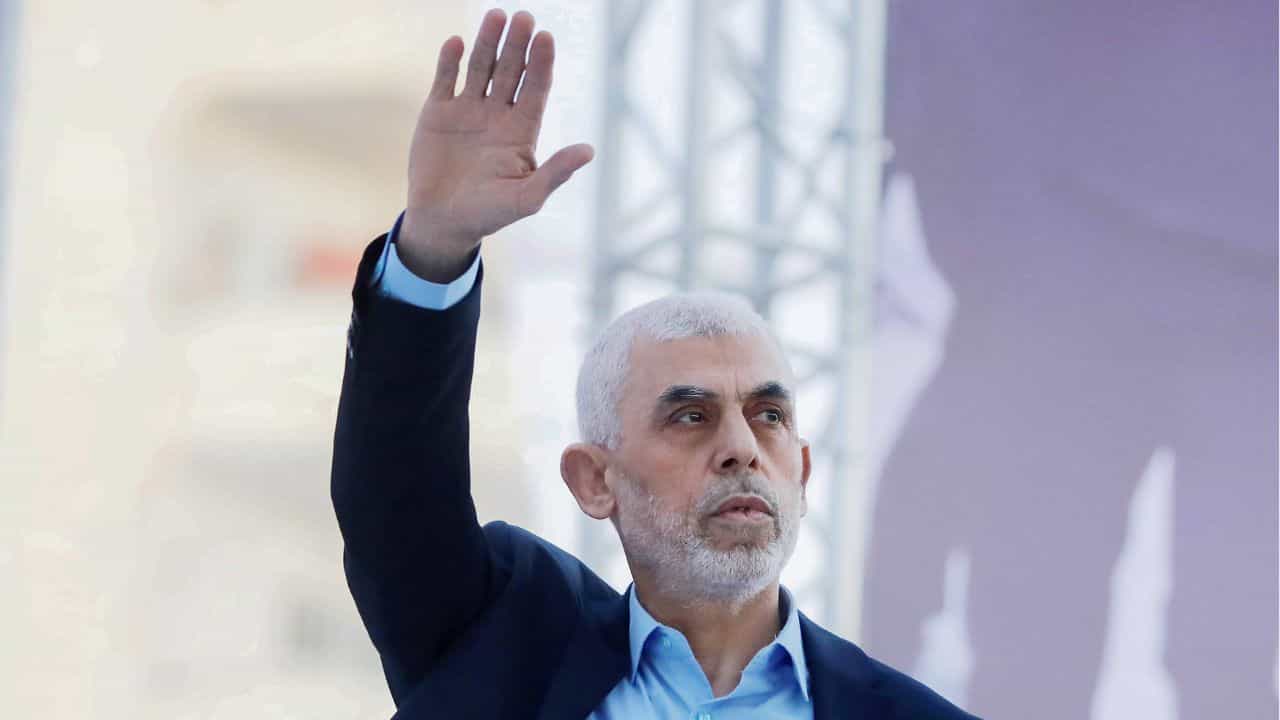 Hamas: ভেঙে নেওয়া হয় দাঁত, কেটে নেওয়া হয় বাঁ হাতের তর্জনী, হামাস নেতার মৃত্যু কীভাবে নিশ্চিত করল ইজরায়েল Hamas: ভেঙে নেওয়া হয় দাঁত, কেটে নেওয়া হয় বাঁ হাতের তর্জনী, হামাস নেতার মৃত্যু কীভাবে নিশ্চিত করল ইজরায়েল