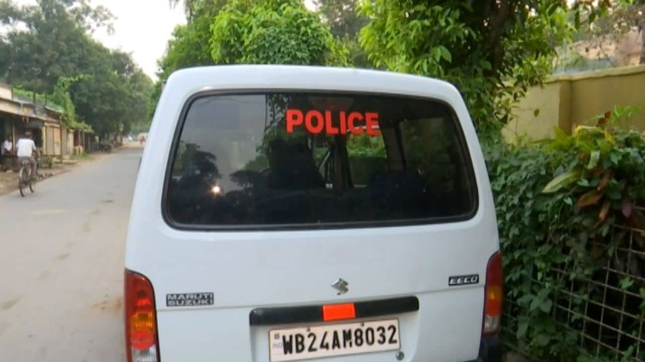 Krishnagar: নিজের গায়ে নিজেই আগুন লাগিয়েছিল কৃষ্ণনগরের তরুণী? পুলিশি তদন্ত চাঞ্চল্যকর তথ্য