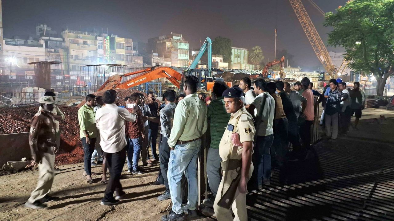 Metro: মাটির তলায় মেট্রোর কাজ করার সময় লোকো মেশিনে পিষে মৃত্যু তিন কর্মীর