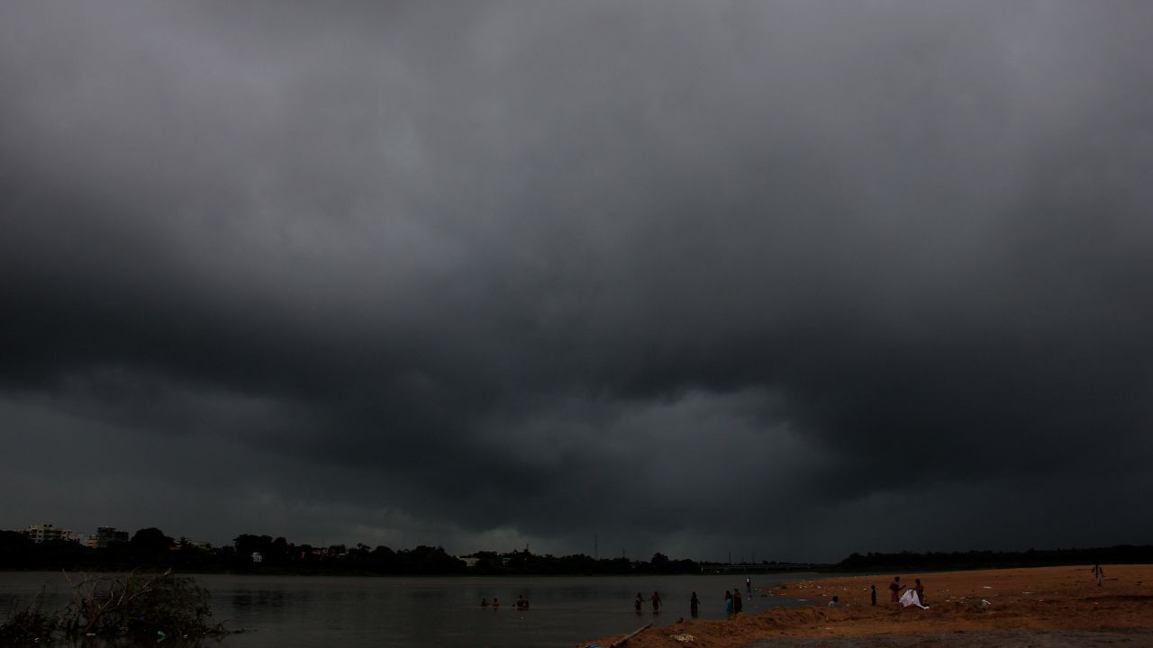 Cyclone Dana: সাইক্লোন 'দানা'র আতঙ্কে মৎস্যজীবীরা, সমুদ্রসাথীর টাকা কি মিলবে?