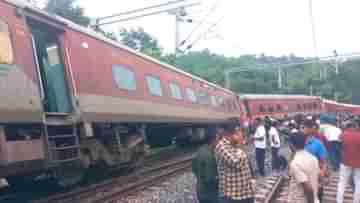 Train Accident: ফের রেল দুর্ঘটনা, আগরতলায় লাইনচ্যুত লোকমান্য-তিলক এক্সপ্রেস