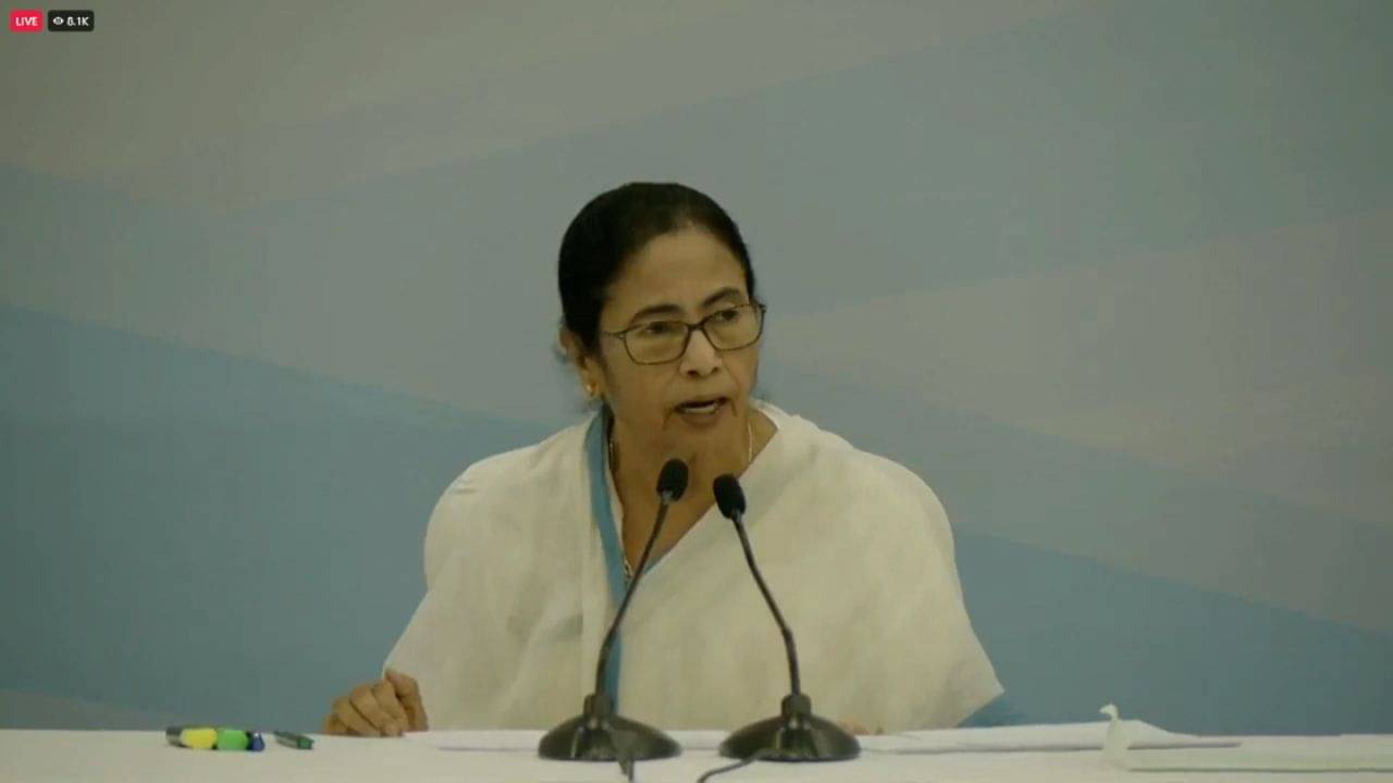 Nabanna: কোনও যোগ্য ব্যক্তি যেন বঞ্চিত না হয়, BDO-দের ফের সার্ভের নির্দেশ মমতার