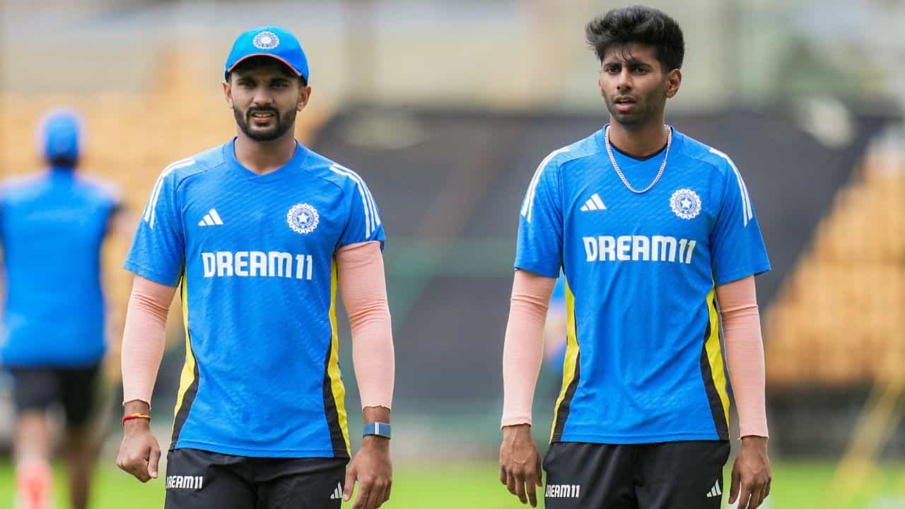Rohit on Mayank Yadav: অস্ট্রেলিয়ায় রাজধানী এক্সপ্রেস মায়াঙ্ক যাদব, নিশ্চিত করলেন রোহিত শর্মা Rohit on Mayank Yadav: অস্ট্রেলিয়ায় রাজধানী এক্সপ্রেস মায়াঙ্ক যাদব, নিশ্চিত করলেন রোহিত শর্মা