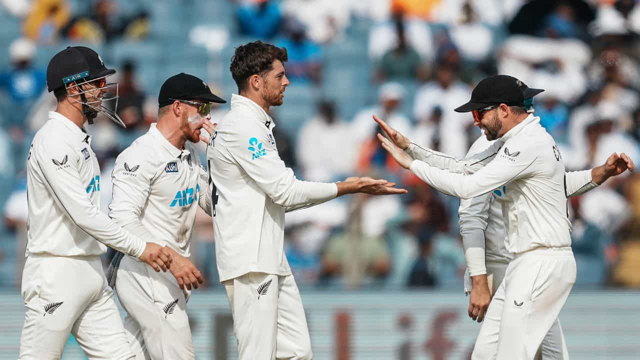 IND VS NZ Report: 'টার্নিং' পিচে 'পয়েন্ট' হারাল ভারত, কিউয়িদের কাছে প্রথম সিরিজ হার! IND VS NZ Report: 'টার্নিং' পিচে 'পয়েন্ট' হারাল ভারত, কিউয়িদের কাছে প্রথম সিরিজ হার!