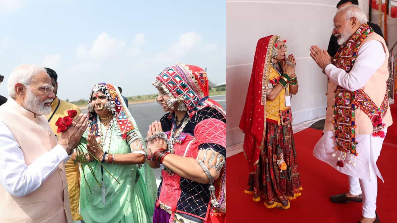 PM Narendra Modi: ওয়ারধায় মোদীকে উষ্ণ অভ্যর্থনা বানজারা সম্প্রদায়ের মহিলাদের PM Narendra Modi: ওয়ারধায় মোদীকে উষ্ণ অভ্যর্থনা বানজারা সম্প্রদায়ের মহিলাদের