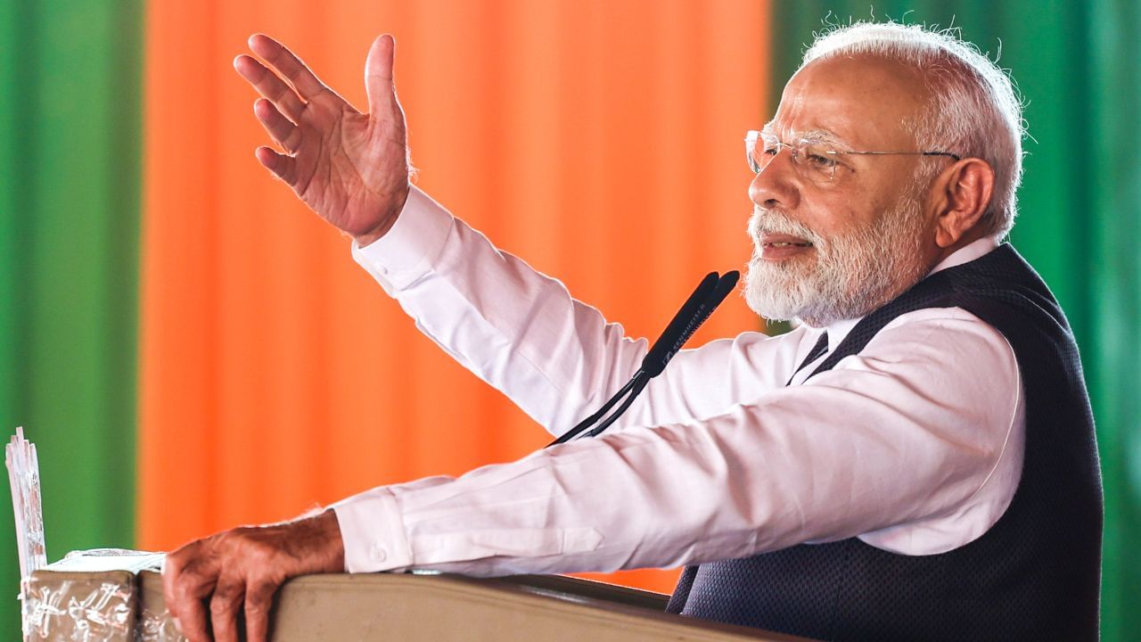 PM Narendra Modi: ১০০ বছরে পদার্পণ RSS-র, 'ঐতিহাসিক মাইলফলক' বললেন মোদী PM Narendra Modi: ১০০ বছরে পদার্পণ RSS-র, 'ঐতিহাসিক মাইলফলক' বললেন মোদী