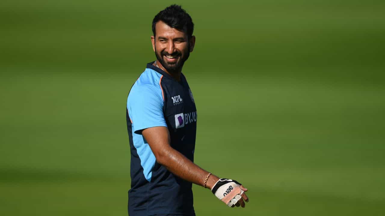 Cheteshwar Pujara: এ কোন চেতেশ্বর পূজারা! ব্যাটিং স্টাইল যেন একেবারে 'অচেনা' Cheteshwar Pujara: এ কোন চেতেশ্বর পূজারা! ব্যাটিং স্টাইল যেন একেবারে 'অচেনা'